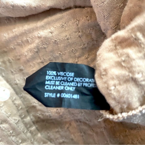 Club Monaco Nude Body-con Sequined Tank.  Great preworn condition.  Size XS - Picture 9 of 11